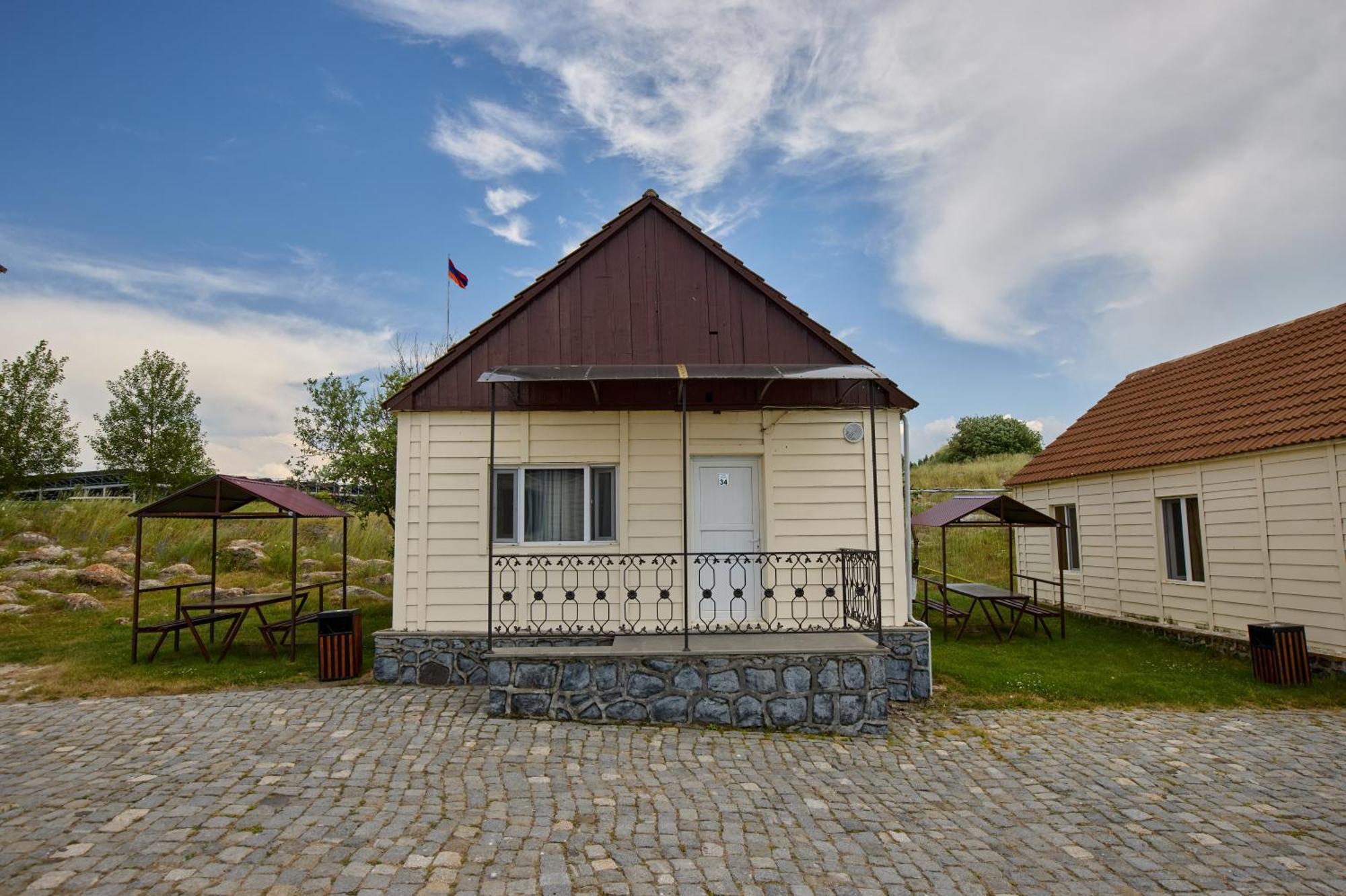 Noy Land Resort Sevan Chambre photo