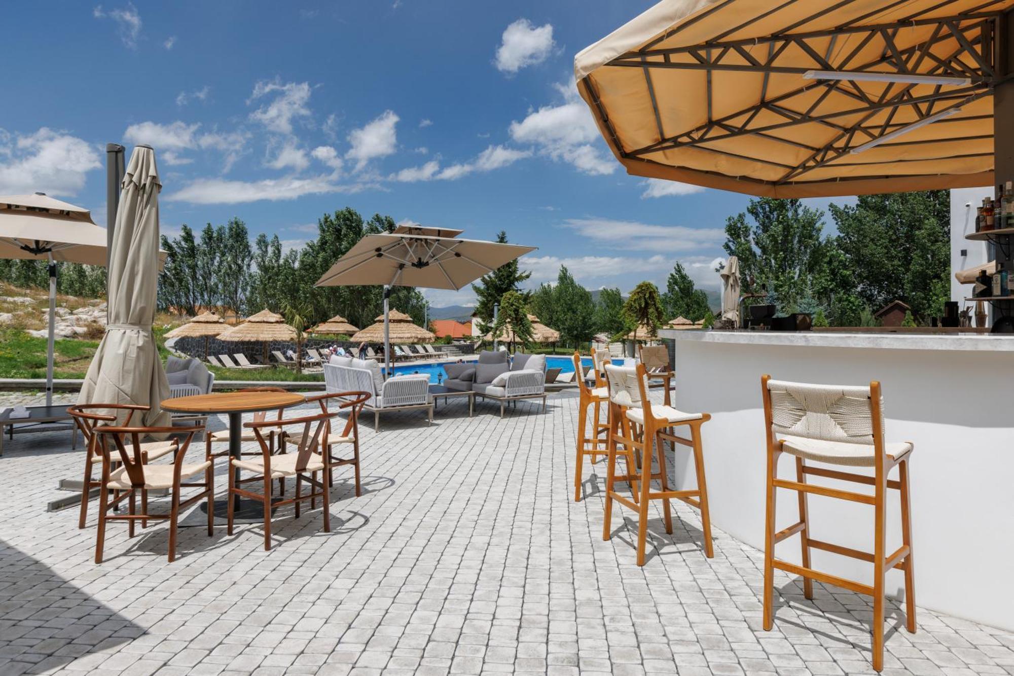 Noy Land Resort Sevan Extérieur photo